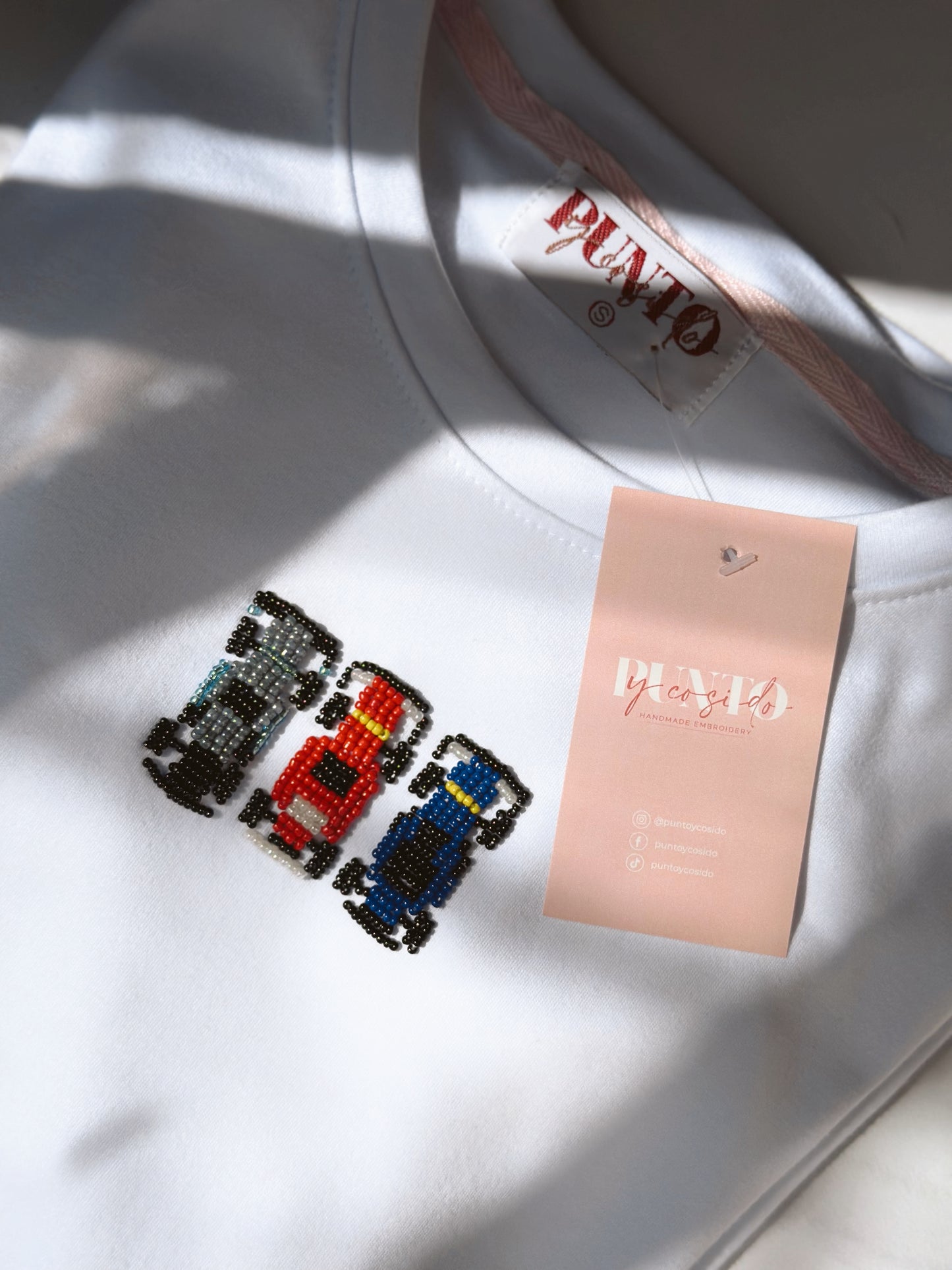 Playera pedrería fórmula 1