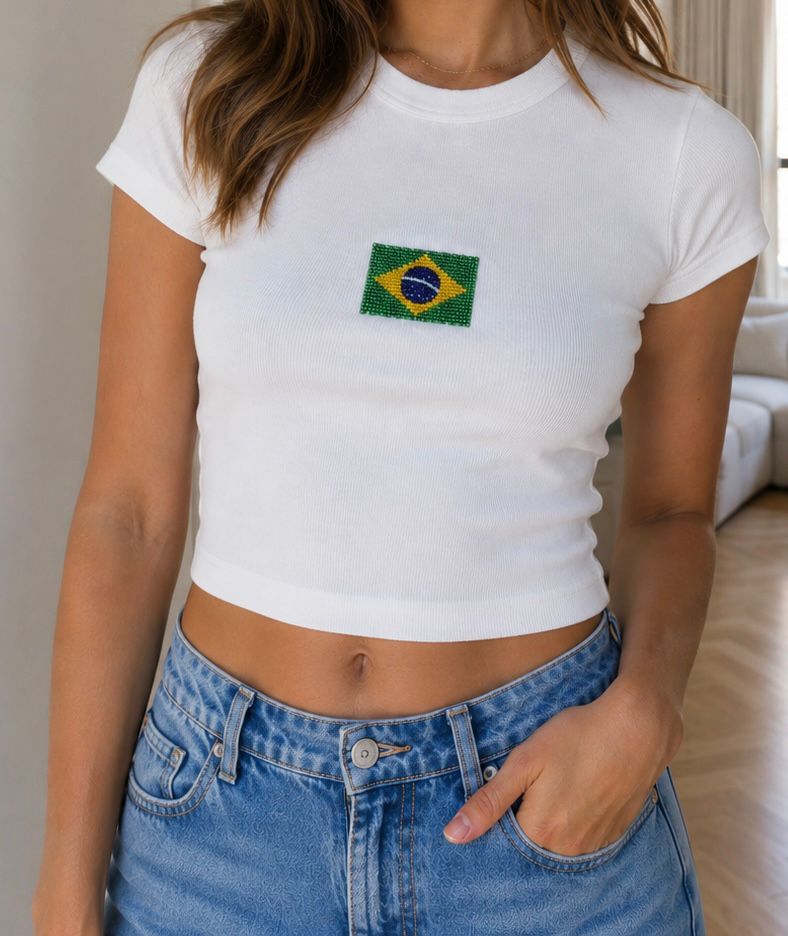 Playera Banderas con Pedrería